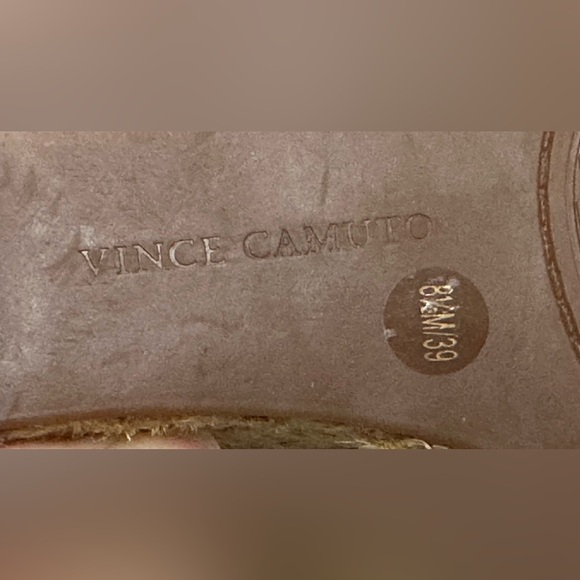 Vince Camuto Black Espadrille Sandals with Ankle Strap 💛🖤 - Picture 8 of 9